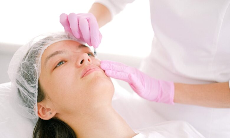 https://www.pexels.com/pt-br/foto/mulher-face-rosto-cara-4586708/